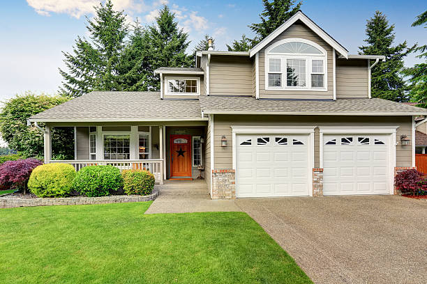 Home exterior with clean siding, crisp trim details, and durable finishes by an exterior painter in Rogue River, OR